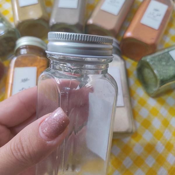 شیشه مکارتی چهار گوش